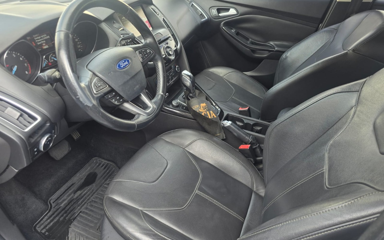imagem-https://www.socarrao.com.br/sc-vehicle-images-prod/3777186/1789138042244-V2hhdHNBcHAgSW1hZ2UgMjAyNi0wOS0xMSBhdCAxMS4zMi41Ni5qcGVn.jpeg