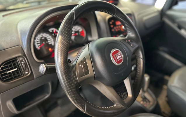 imagem-https://www.socarrao.com.br/sc-vehicle-images-prod/3777227/1789138148348-27c16551c28c4121862a99720fffede7_1789138040648.jpg