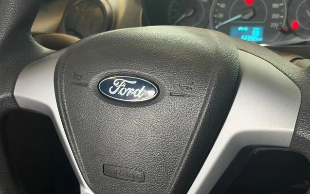 imagem-https://www.socarrao.com.br/sc-vehicle-images-prod/3777333/1789138346580-8453596_4_B_9ad1950670.jpeg