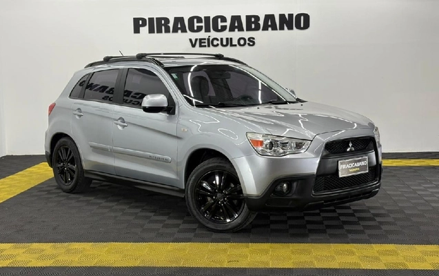 imagem-https://www.socarrao.com.br/sc-vehicle-images-prod/3777369/1789138456086-46ad10b9-6cc9-d20a-d2a4-286f637e8081-whatsappimage2026-09-01at173334jpeg.jpg