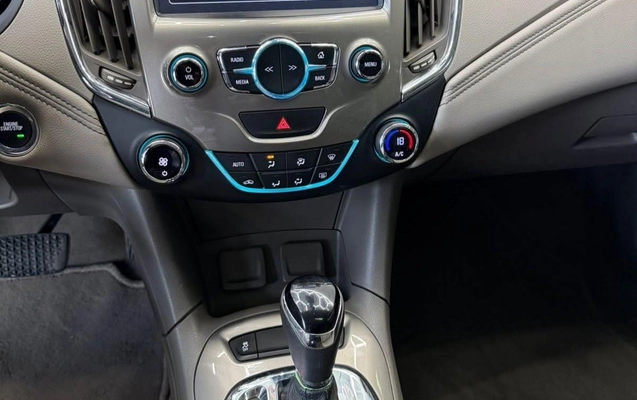 imagem-https://www.socarrao.com.br/sc-vehicle-images-prod/3777467/1789138628106-a4d84472214145baaa73e114926efe10_1789138538248.jpg