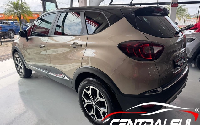 imagem-https://www.socarrao.com.br/sc-vehicle-images-prod/3777514/1789138798040-51390d1da77a4efca84f295a3aab8501_1789138651001.jpg