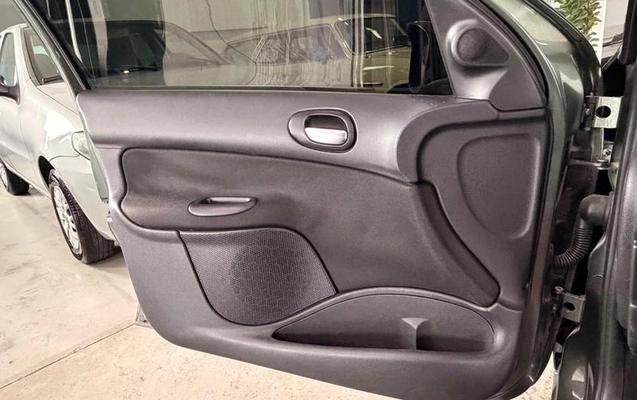 imagem-https://www.socarrao.com.br/sc-vehicle-images-prod/3777516/1789155790383-8419055_6_B_6b19839cd3.jpeg