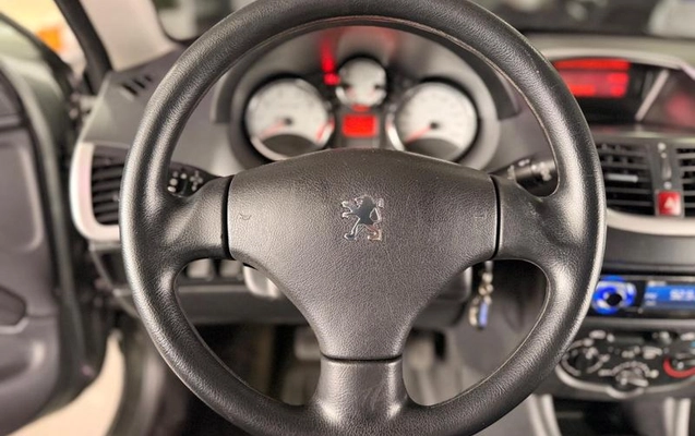 imagem-https://www.socarrao.com.br/sc-vehicle-images-prod/3777516/1789155790392-8419055_13_B_8f5720f3dd.jpeg
