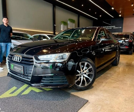 Audi A4 2018 Preto — foto 1 de 3