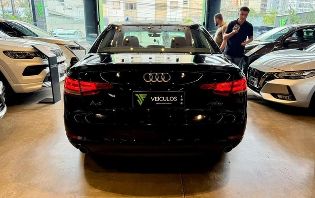 imagem-https://www.socarrao.com.br/sc-vehicle-images-prod/3777517/1789138900372-8467471_4_B_fa78b7939f.jpeg