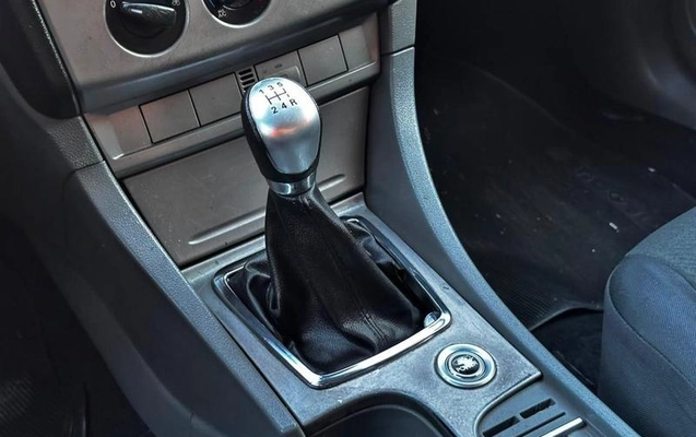 imagem-https://www.socarrao.com.br/sc-vehicle-images-prod/3777774/1790082204066-8467314_5_B_e4b0872959.jpeg