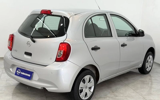 imagem-https://www.socarrao.com.br/sc-vehicle-images-prod/3778174/1789140438439-8461224_7_B_f69b264899.jpeg