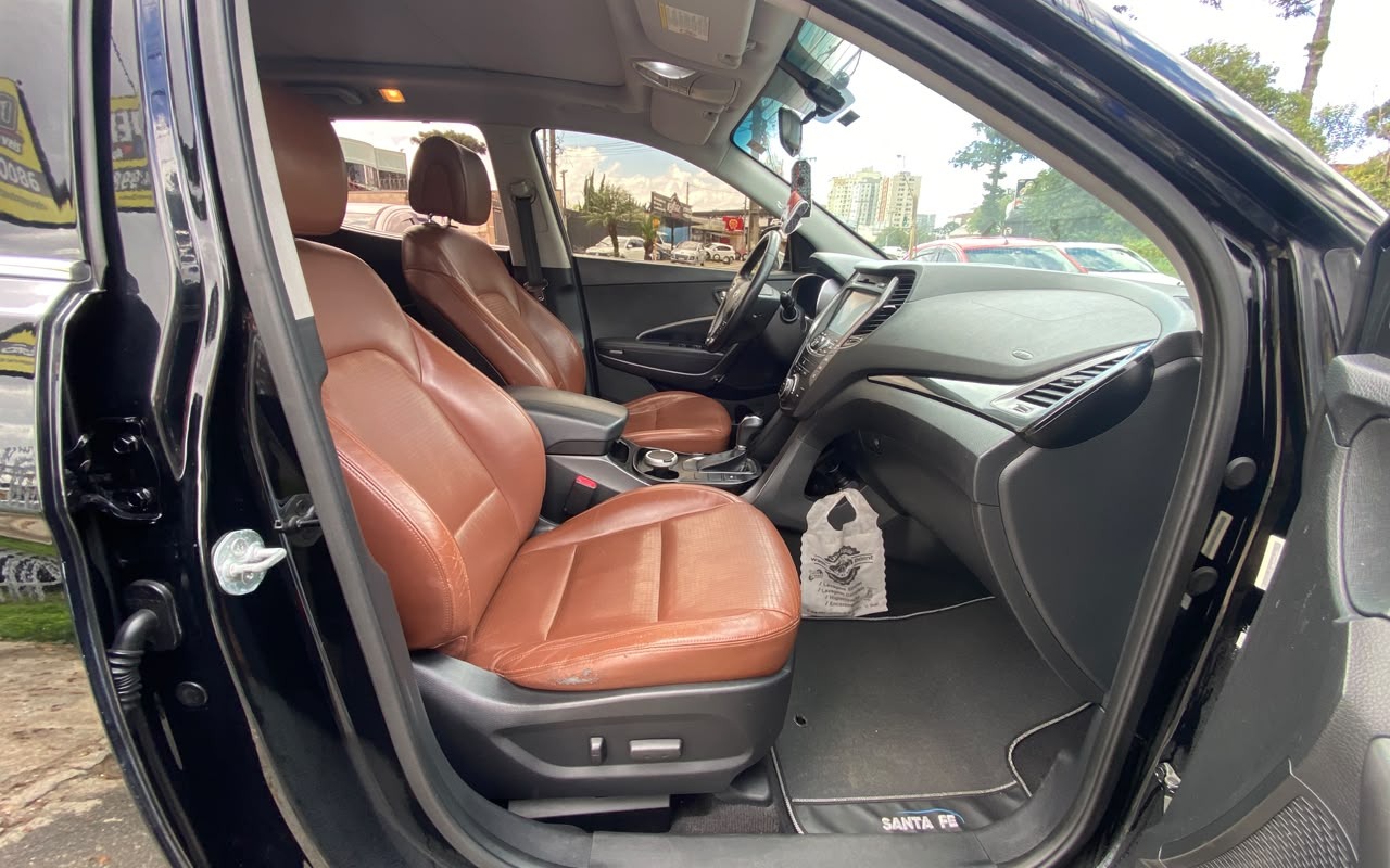 imagem-https://www.socarrao.com.br/sc-vehicle-images-prod/3778326/1789148203344-OS5qcGVn.jpeg