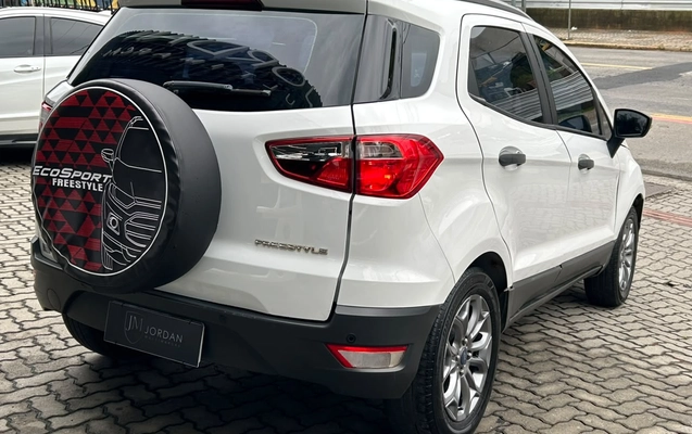 imagem-https://www.socarrao.com.br/sc-vehicle-images-prod/3778528/1789505500451-003_1b58ee2b110fd78e8153c02e934c4863.jpeg