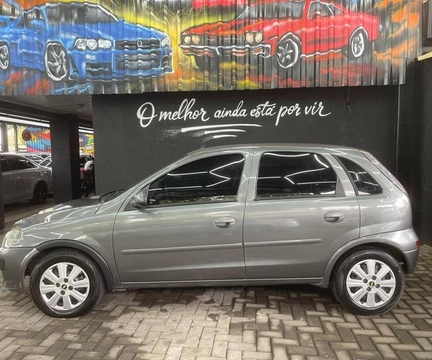 Chevrolet Corsa 2010 Cinza — foto 1 de 3