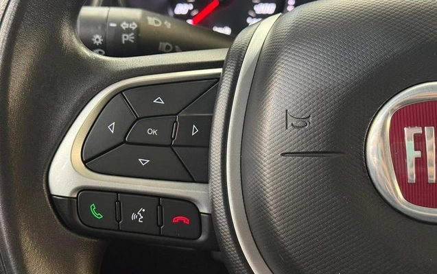 imagem-https://www.socarrao.com.br/sc-vehicle-images-prod/3778590/1789161042091-8466825_10_B_1de9ffb192.jpeg