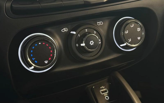 imagem-https://www.socarrao.com.br/sc-vehicle-images-prod/3778590/1789161042093-8466825_14_B_a17a12c9ef.jpeg