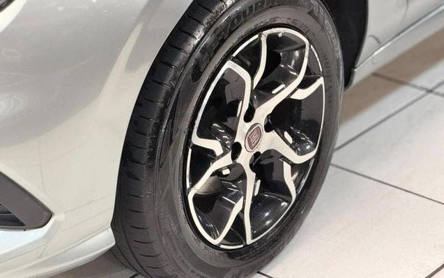 imagem-https://www.socarrao.com.br/sc-vehicle-images-prod/3778590/1789161042112-8466825_2_B_b8df271eac.jpeg
