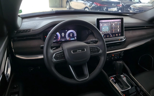 imagem-https://www.socarrao.com.br/sc-vehicle-images-prod/3778603/1789142915178-7063034b38464e398eb99f0abc7fa28a_1789142865261.jpg