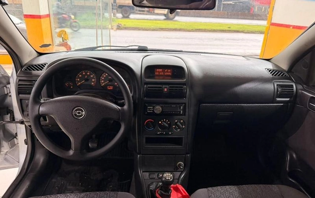 imagem-https://www.socarrao.com.br/sc-vehicle-images-prod/3778618/1789141729132-8457058_1_B_d27944128c.jpeg