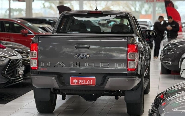 imagem-https://www.socarrao.com.br/sc-vehicle-images-prod/3778733/1789397665521-8467251_19_B_d345b56d2f.jpeg
