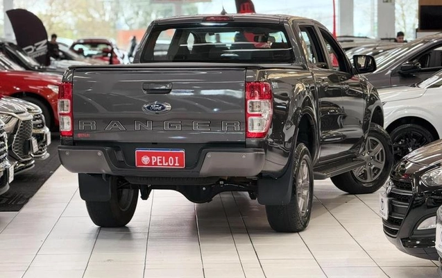 imagem-https://www.socarrao.com.br/sc-vehicle-images-prod/3778733/1790000342923-8467251_21_B_47dd3c351c.jpeg