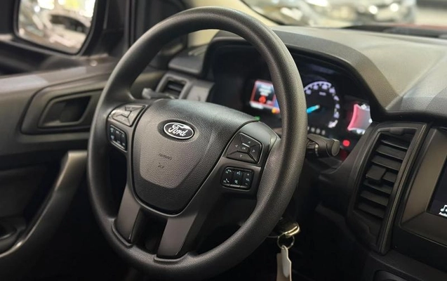 imagem-https://www.socarrao.com.br/sc-vehicle-images-prod/3778733/1790000342932-8467251_2_B_32f1387e91.jpeg