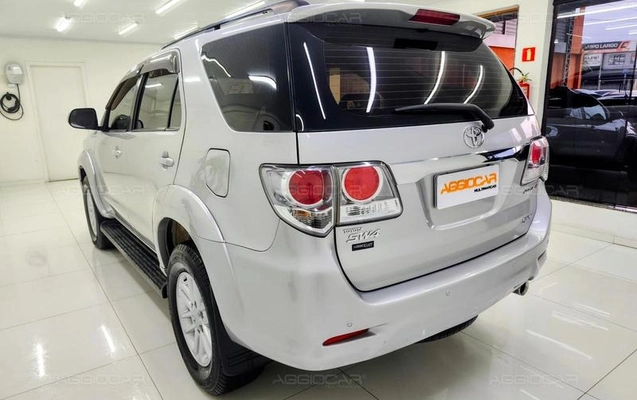 imagem-https://www.socarrao.com.br/sc-vehicle-images-prod/3778849/1789224472185-8451414_0_B_763f56797d.jpeg