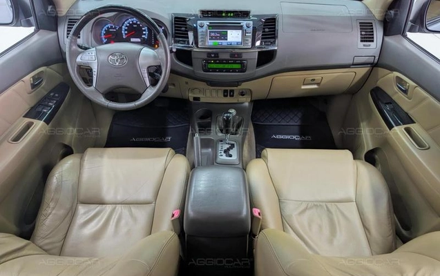 imagem-https://www.socarrao.com.br/sc-vehicle-images-prod/3778849/1789224472188-8451414_20_B_75b37e4ac9.jpeg