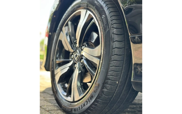 imagem-https://www.socarrao.com.br/sc-vehicle-images-prod/3779030/1789142837306-7_010505.jpg