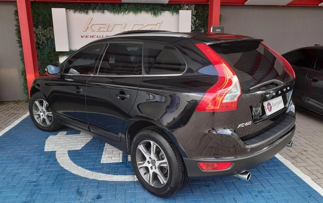 imagem-https://www.socarrao.com.br/sc-vehicle-images-prod/3779104/1789414582669-8465196_2_B_a6ae41fd98.jpeg