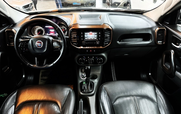imagem-https://www.socarrao.com.br/sc-vehicle-images-prod/3779243/1789143325241-003_149d5ccef9d40e7bbd1fd90e67200170.jpg