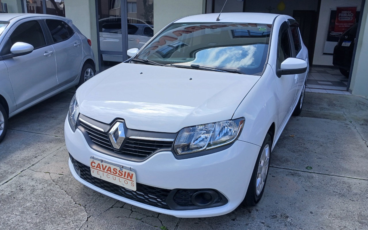 Renault Sandero 2015 Branco — foto 1 de 3