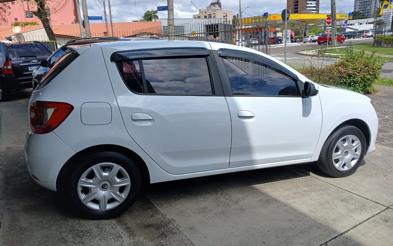imagem-https://www.socarrao.com.br/sc-vehicle-images-prod/3779264/1789143427550-MTc4OTE0MjQ4NDI5NDM4OTcxMTQwNzQ5NzQ3NjM1OTEuanBn.jpg