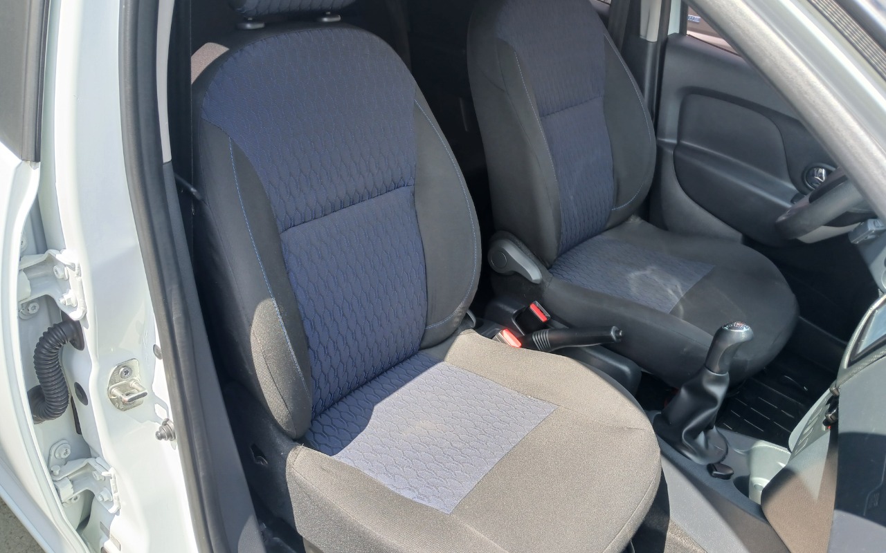 imagem-https://www.socarrao.com.br/sc-vehicle-images-prod/3779264/1789143430334-MTc4OTE0MzExNjExMTMwNDQwMTUwNDg1MTIxMTY1NDIuanBn.jpg
