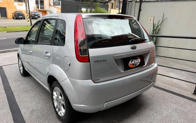 imagem-https://www.socarrao.com.br/sc-vehicle-images-prod/3779315/1789143567392-gb-55e50d5.jpeg