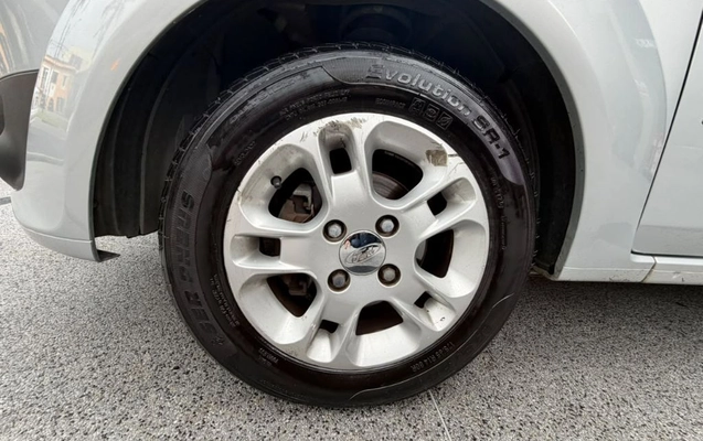 imagem-https://www.socarrao.com.br/sc-vehicle-images-prod/3779315/1789143567408-gb-e665787.jpeg