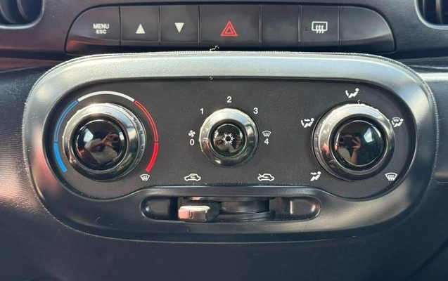imagem-https://www.socarrao.com.br/sc-vehicle-images-prod/3779383/1789664852966-8467900_14_B_c412bc3094.jpeg