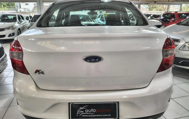 imagem-https://www.socarrao.com.br/sc-vehicle-images-prod/3779629/1789478952447-8454847_1_B_6f71f84b77.jpeg