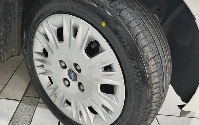 imagem-https://www.socarrao.com.br/sc-vehicle-images-prod/3779629/1789478952454-8454847_10_B_203692de76.jpeg