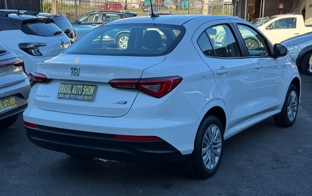 imagem-https://www.socarrao.com.br/sc-vehicle-images-prod/3779782/1789144633787-SU1HXzIzNzUuanBlZw.jpeg