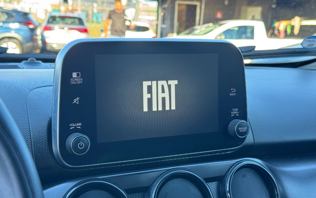 imagem-https://www.socarrao.com.br/sc-vehicle-images-prod/3779782/1789144634561-SU1HXzIzNjUuanBlZw.jpeg