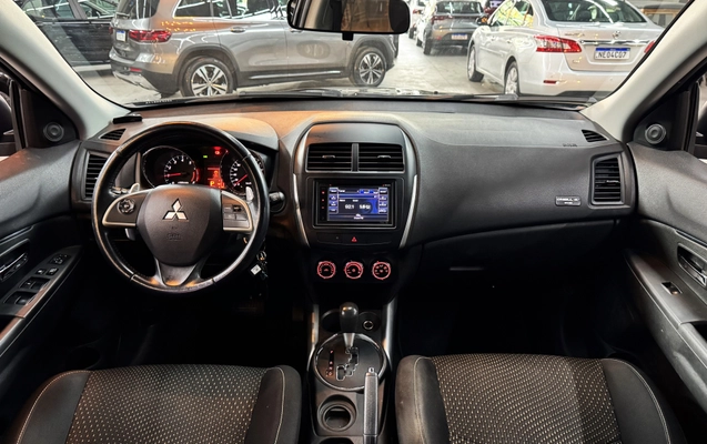 imagem-https://www.socarrao.com.br/sc-vehicle-images-prod/3779836/1789144717270-003_157e9b2bea8e951acaa578f633505d56.jpg