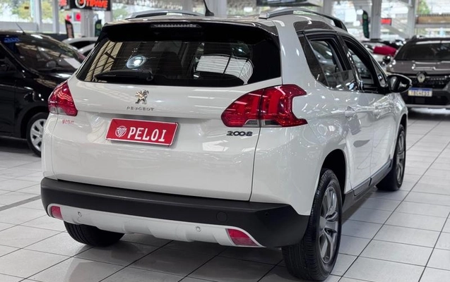 imagem-https://www.socarrao.com.br/sc-vehicle-images-prod/3779949/1789486173215-8467184_7_B_2a2cb7feb3.jpeg