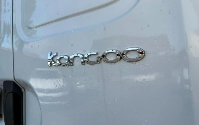 imagem-https://www.socarrao.com.br/sc-vehicle-images-prod/3780023/1789664768960-8451706_0_B_f6224802aa.jpeg