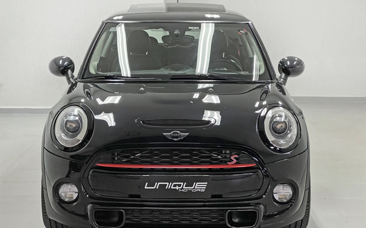 imagem-https://www.socarrao.com.br/sc-vehicle-images-prod/3780122/1789145649154-aW1hZ2UwMDAxNC5qcGc.jpg