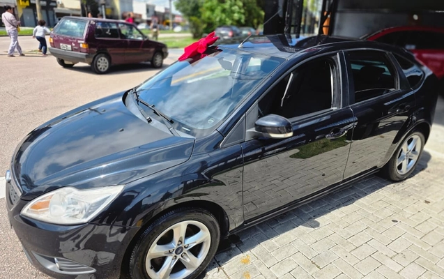 imagem-https://www.socarrao.com.br/sc-vehicle-images-prod/3780127/1789146476227-V2hhdHNBcHAgSW1hZ2UgMjAyNi0wOS0xMSBhdCAxMy41Ni4xMyAoMSkuanBlZw.jpeg