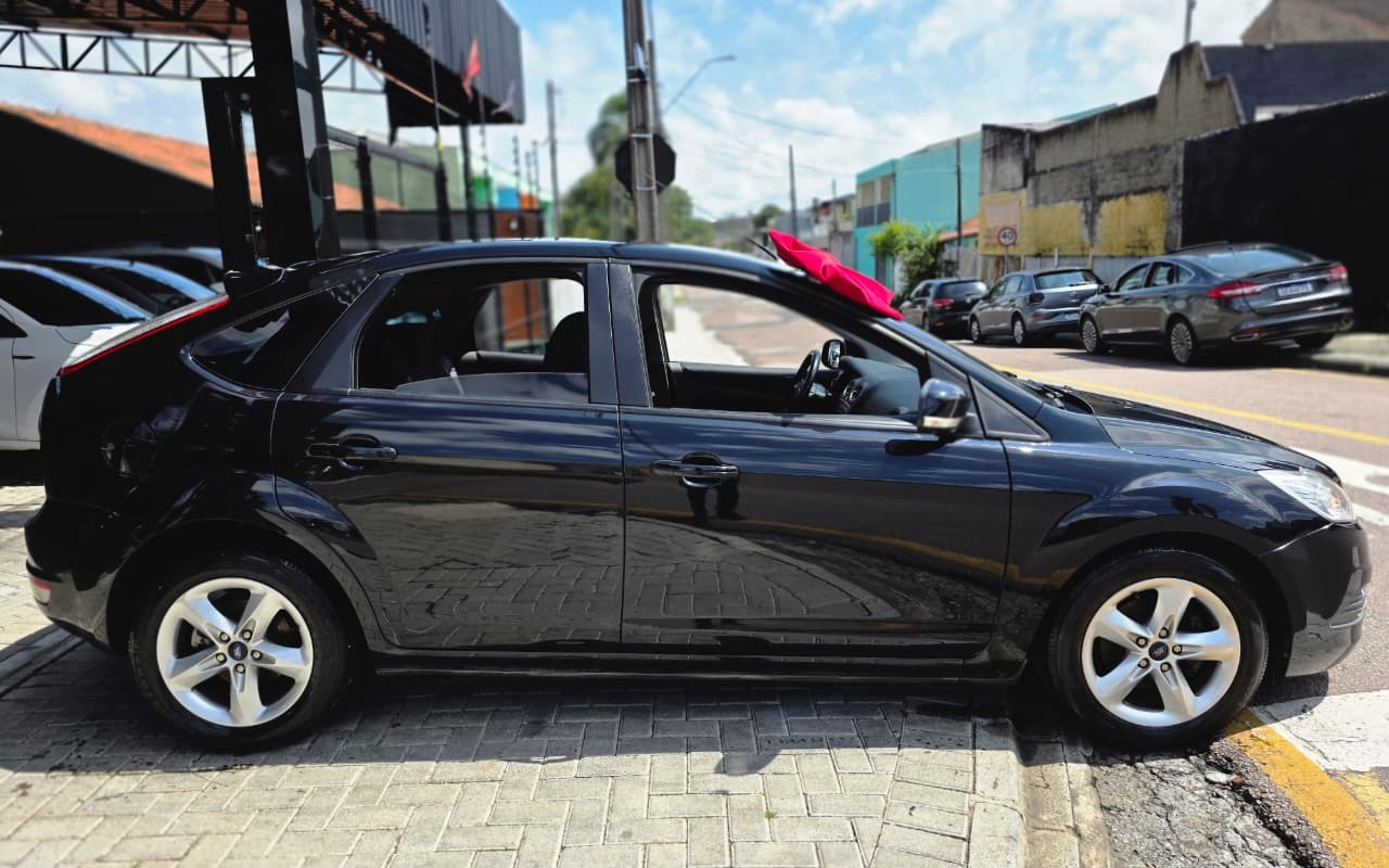imagem-https://www.socarrao.com.br/sc-vehicle-images-prod/3780127/1789146476702-V2hhdHNBcHAgSW1hZ2UgMjAyNi0wOS0xMSBhdCAxMy41Ni4xNCAoMikuanBlZw.jpeg