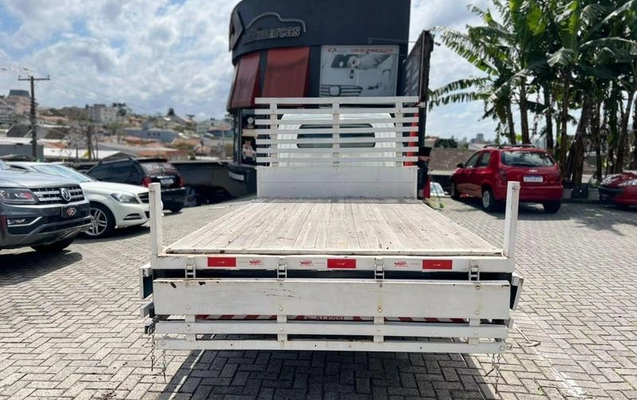 imagem-https://www.socarrao.com.br/sc-vehicle-images-prod/3780152/1789148412681-8442268_3_B_25cba62396.jpeg