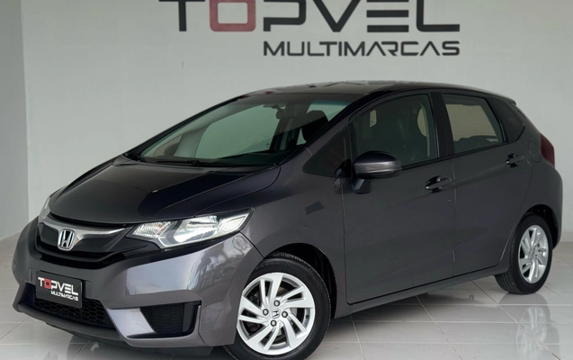 imagem-https://www.socarrao.com.br/sc-vehicle-images-prod/3780193/1789145889150-003_2a096c21b02f0d3b2d3a1560da861afc.jpg