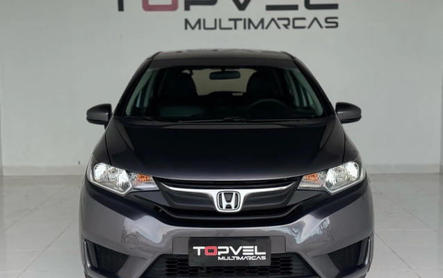 imagem-https://www.socarrao.com.br/sc-vehicle-images-prod/3780193/1789145889151-003_c5a2e579f0f8597b0aa88e2f5402d466.jpg
