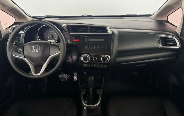 imagem-https://www.socarrao.com.br/sc-vehicle-images-prod/3780193/1789145889159-003_1a7f3e41e180f5c54a8deb6d95c7e1e1.jpg