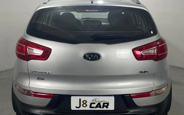 imagem-https://www.socarrao.com.br/sc-vehicle-images-prod/3780301/1790357111288-8468085_13_B_f4083588f0.jpeg