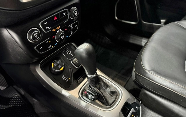 imagem-https://www.socarrao.com.br/sc-vehicle-images-prod/3780329/1789146481092-4_032835.jpg